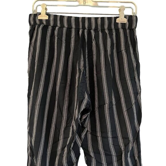 3 for $30! American eagle black striped drawstring pants - Picture 8 of 8